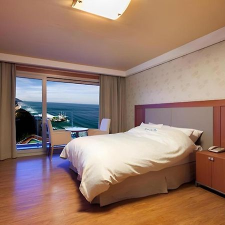 Sun Cruise Resort And Yacht Kosong-dong Exterior foto