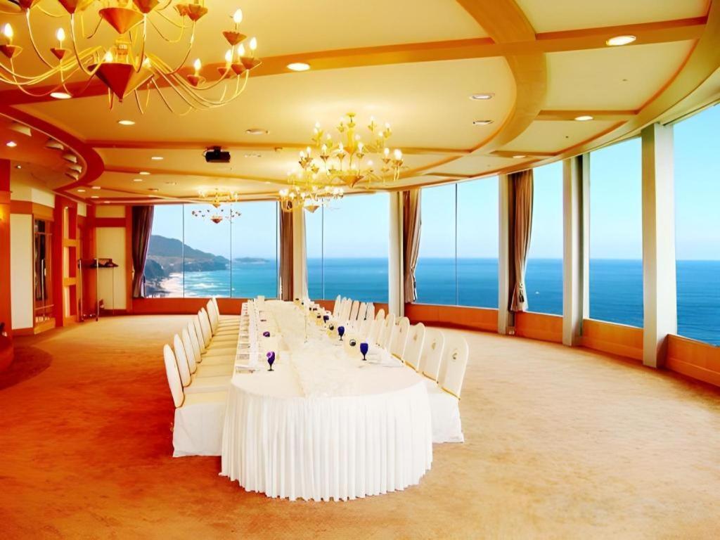 Sun Cruise Resort And Yacht Kosong-dong Exterior foto