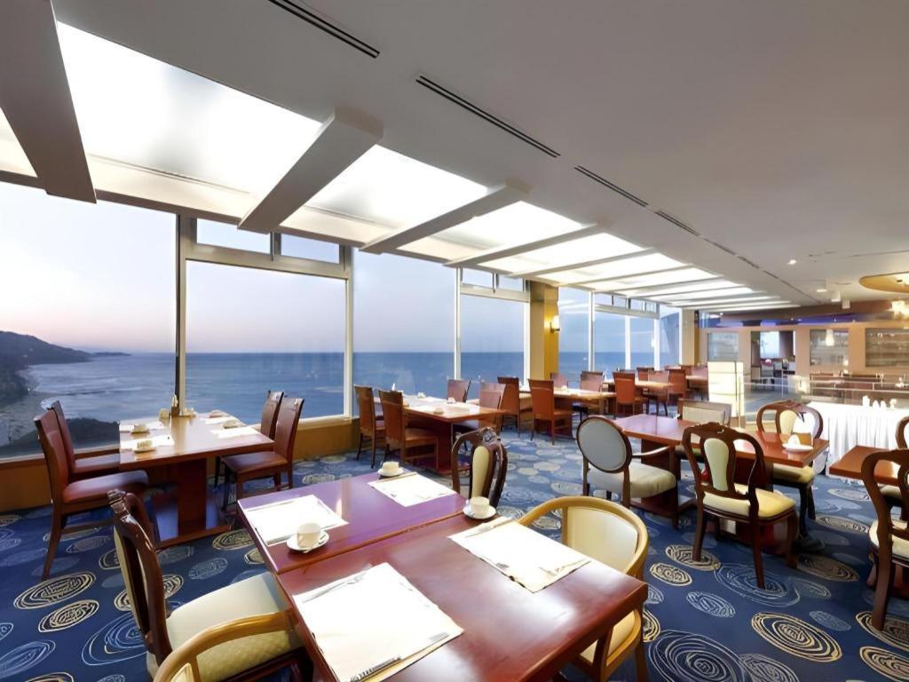 Sun Cruise Resort And Yacht Kosong-dong Exterior foto