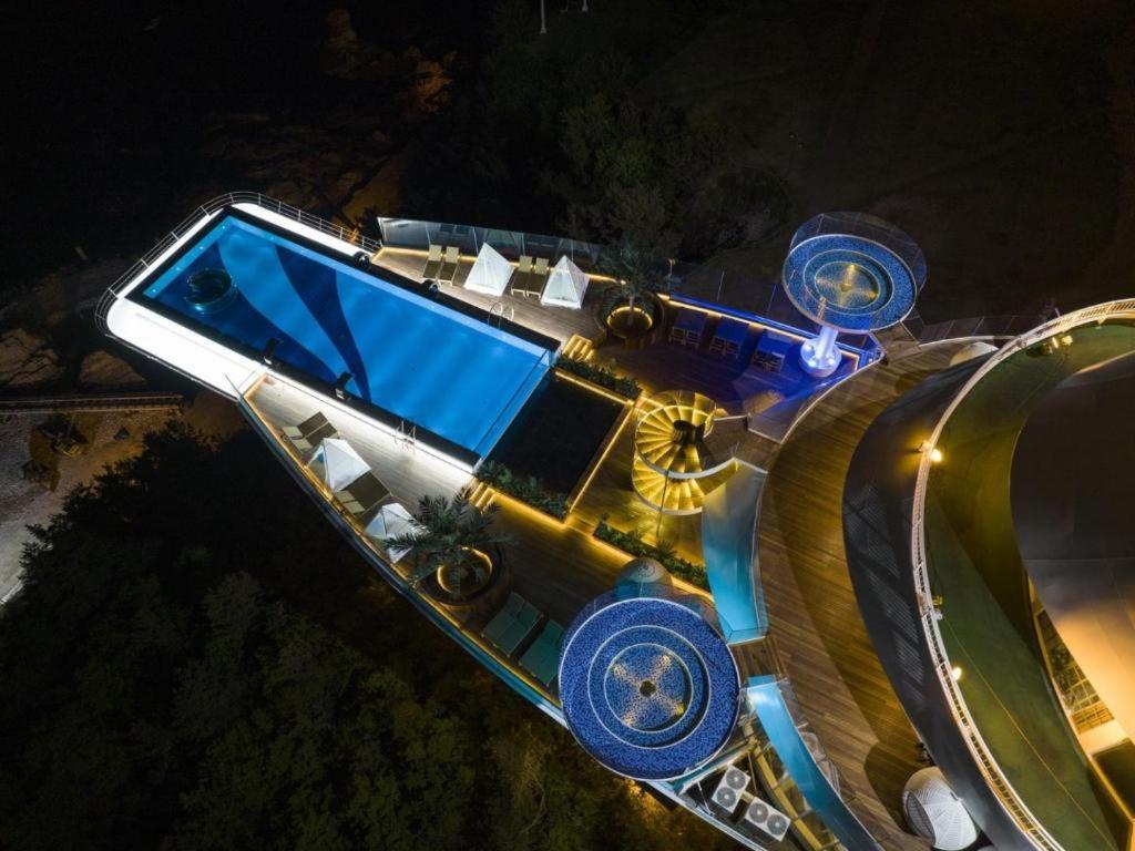 Sun Cruise Resort And Yacht Kosong-dong Exterior foto