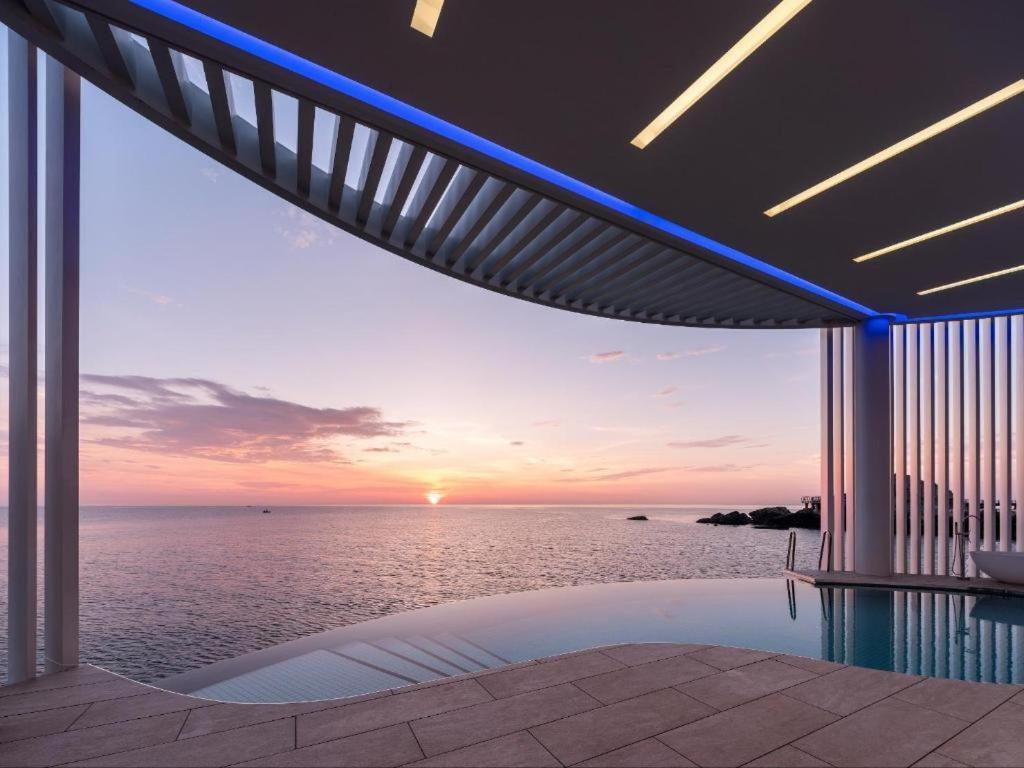 Sun Cruise Resort And Yacht Kosong-dong Exterior foto