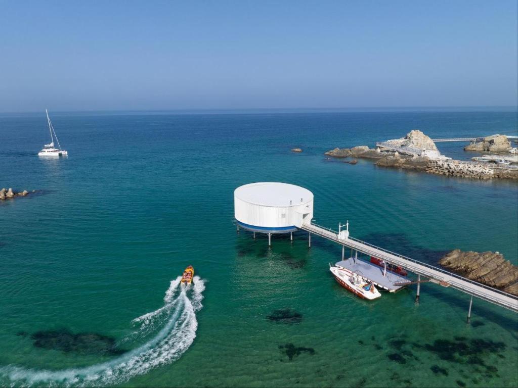 Sun Cruise Resort And Yacht Kosong-dong Exterior foto