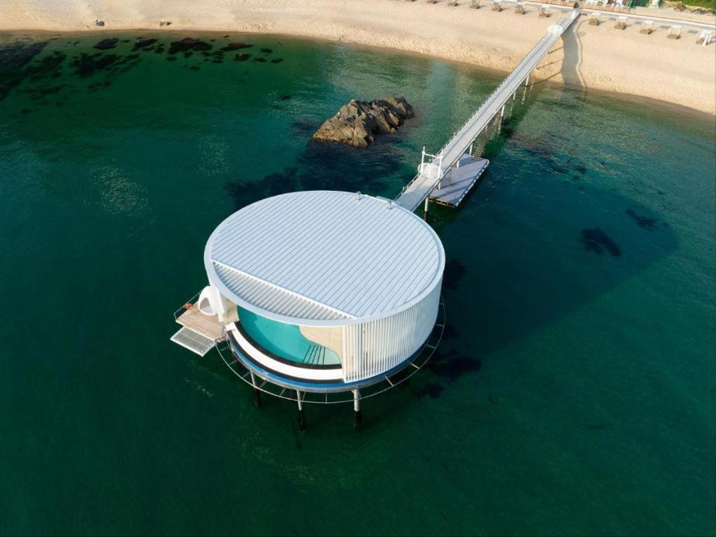 Sun Cruise Resort And Yacht Kosong-dong Exterior foto